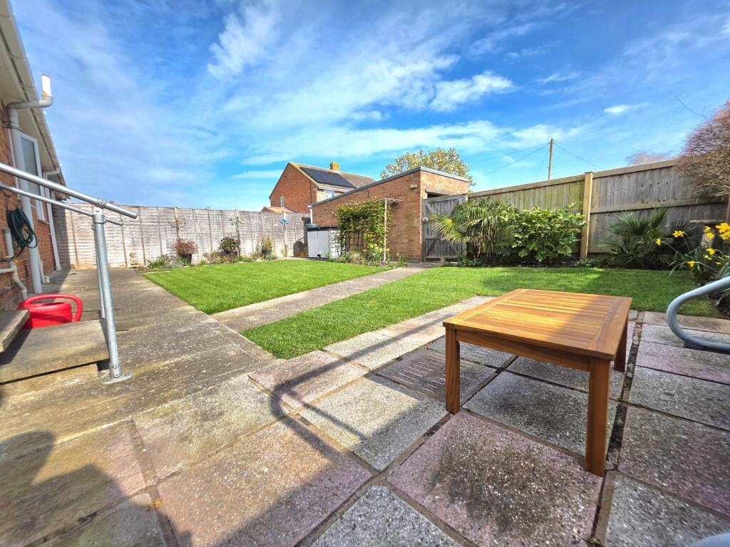 Rosewood Avenue, Burnham-on-Sea, Somerset, TA8 photo 4