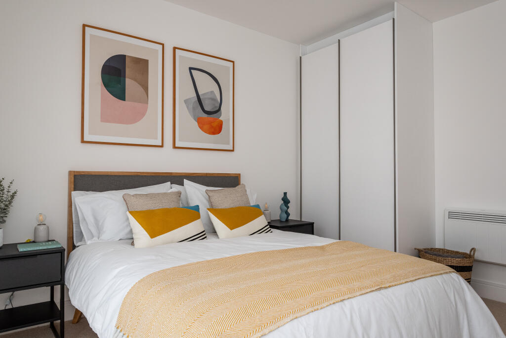 Apartment in Birmingham, West Midlands - More