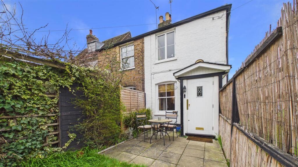 Main image of property: Gentlemans Row, Enfield