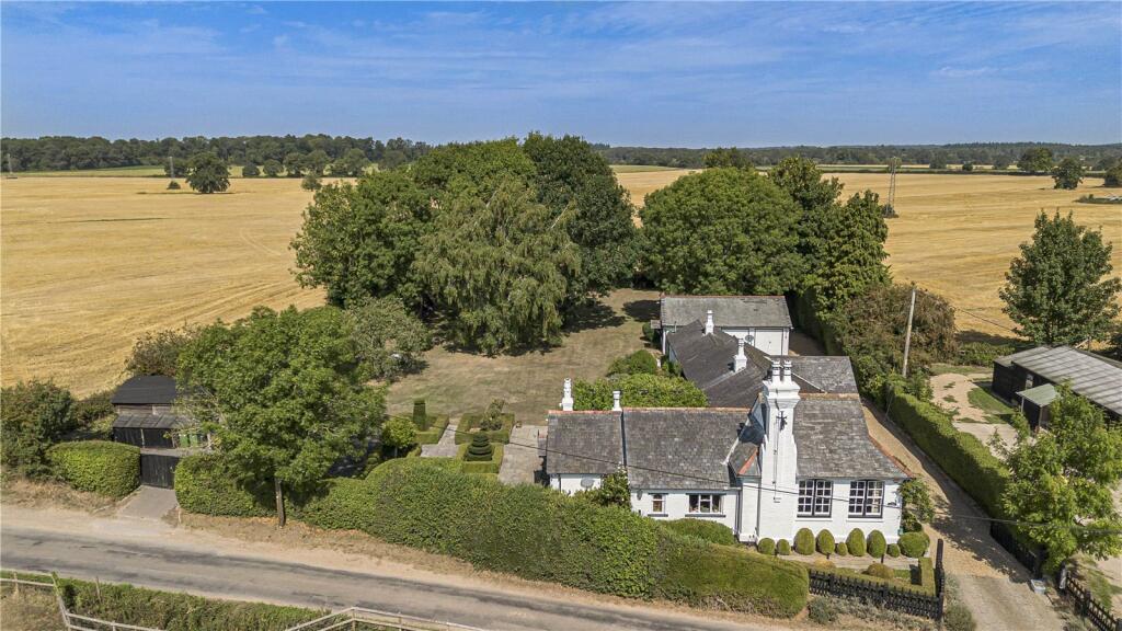 Main image of property: Trench Green, Mapledurham, Reading, Oxfordshire, RG4