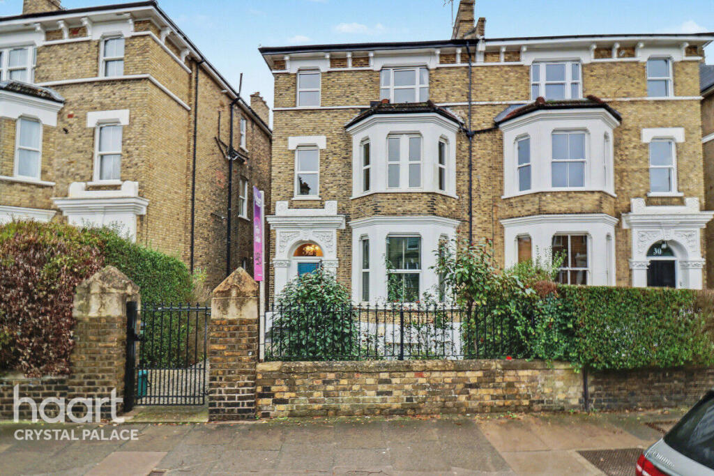 Anerley Park, LONDON photo 2