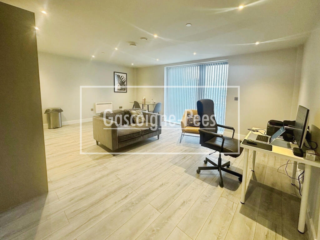 Main image of property: Petersfield avenue