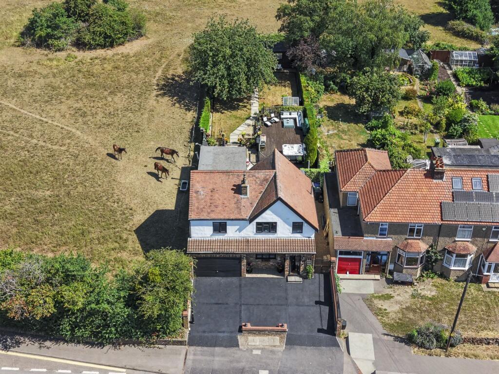 Goffs Lane, Goffs Oak, EN7 photo 3