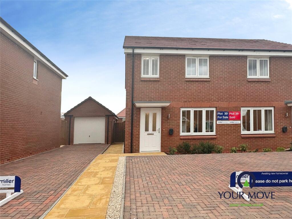 3-bed semi-detached on Leyland Road, Bulkington, Bedworth, Warwickshire, CV12, £269,950