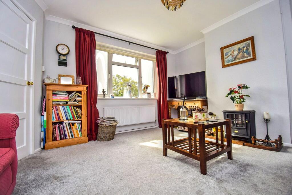 House in Sevenoaks, Halstead - View 4