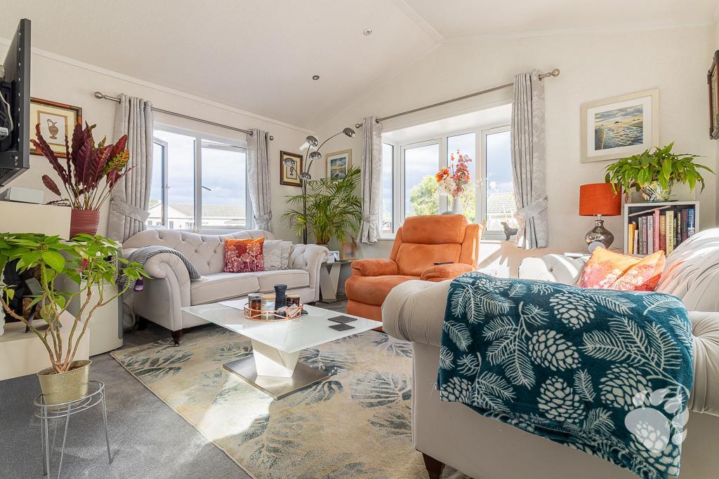 House in Southend-on-Sea - View 3