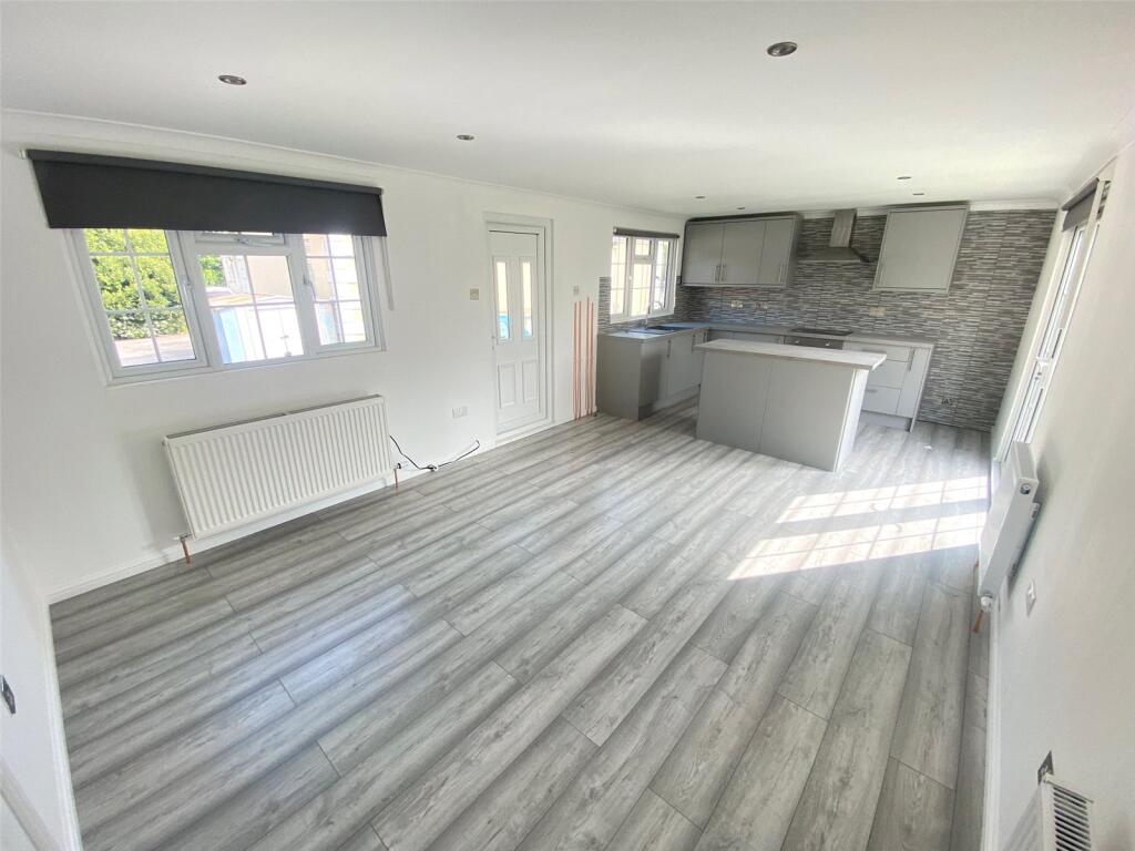House in Redhill - View 5