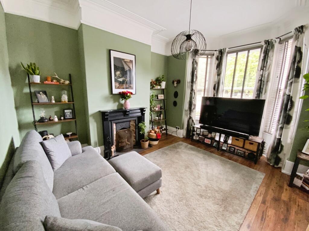 House in Hull - View 2