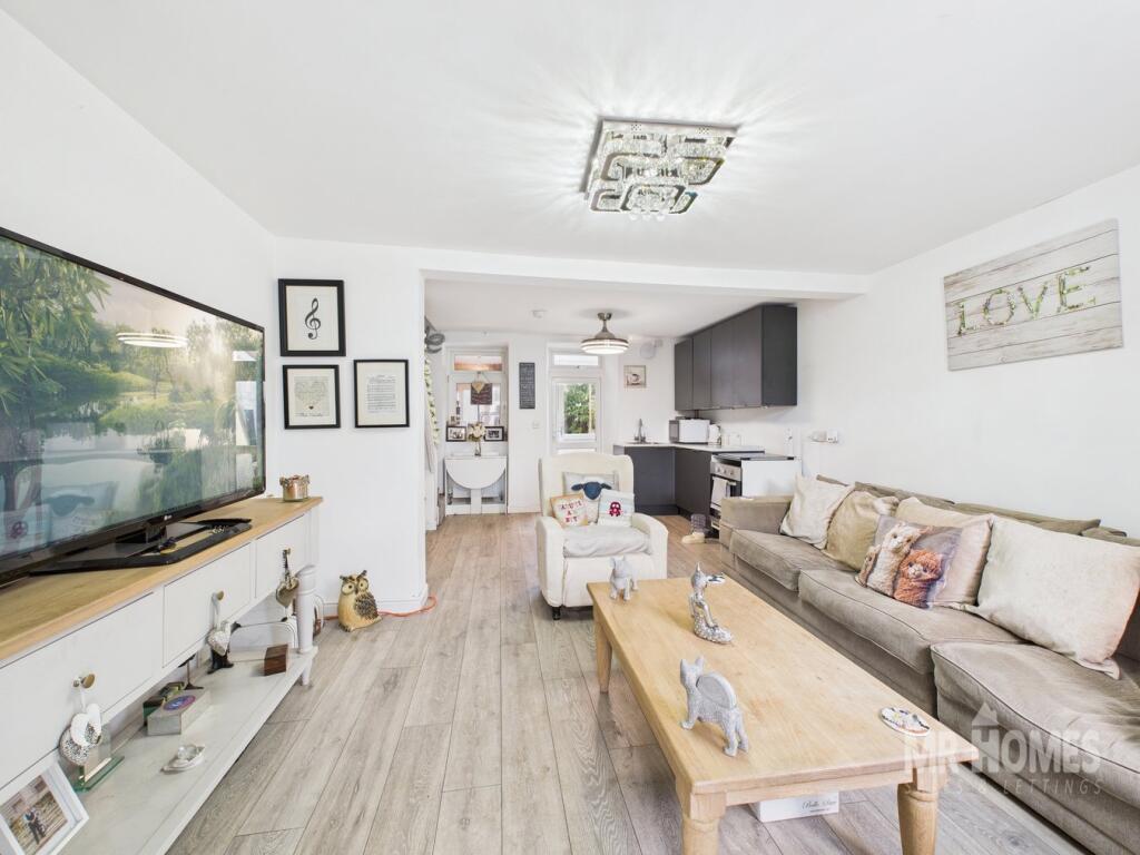 Mount Pleasant Place, Mountain Ash, Mountain Ash, CF45 photo 2