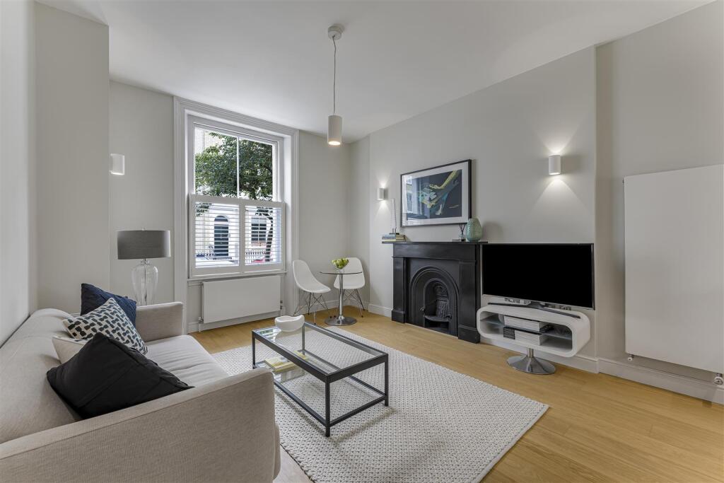 Apartment in London, Lot's Village, Earl's Court - View 3