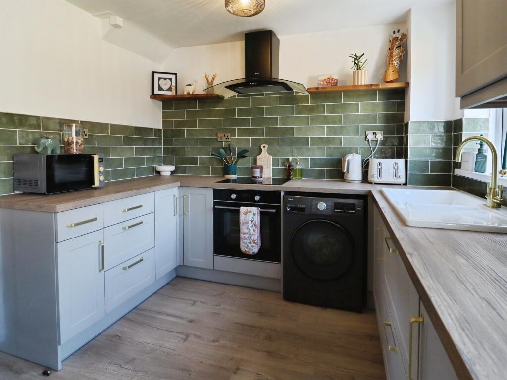 House in Cardiff, Trowbridge - View 3