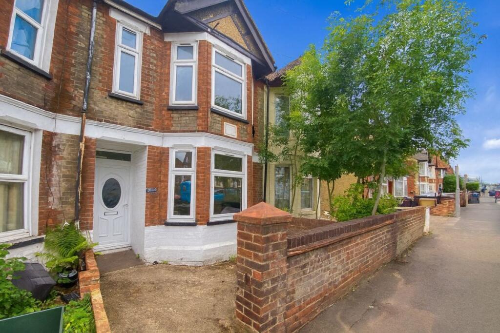 Main image of property: 125 West Wycombe Road, Hp12