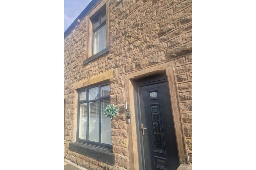 House in Bolton, Greater Manchester - View 5