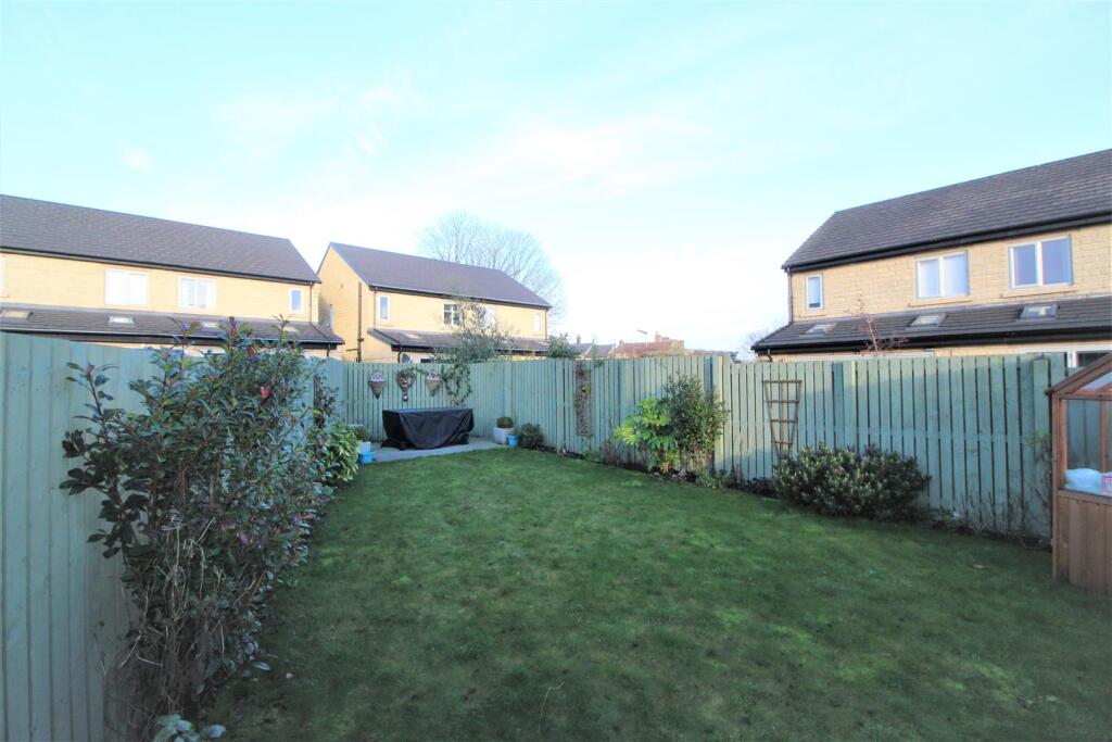 Additional image 18 of Delf Hill Close, Low Moor, Bradford