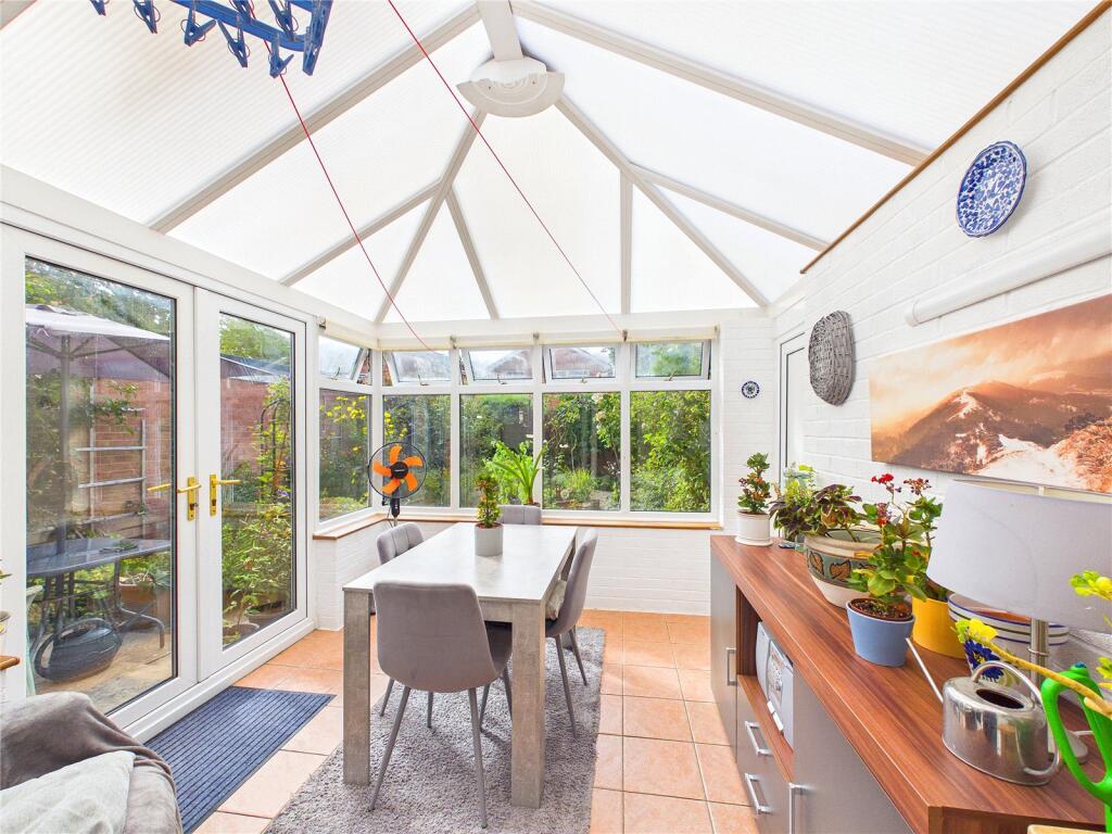 House in Worcester, Worcestershire - View 3