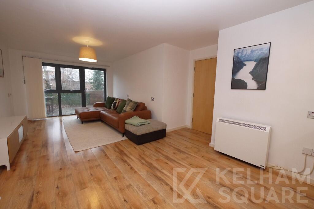 Apartment in Sheffield, South Yorkshire - View 4