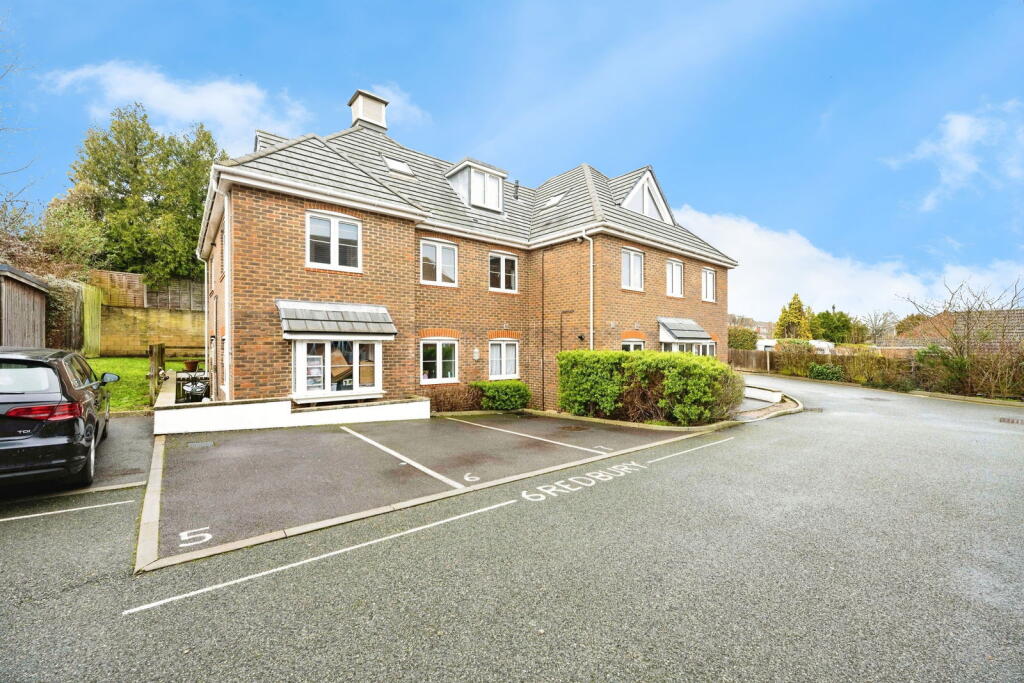 Main image of property: Redbury Drive, Park Gate, Southampton, SO31