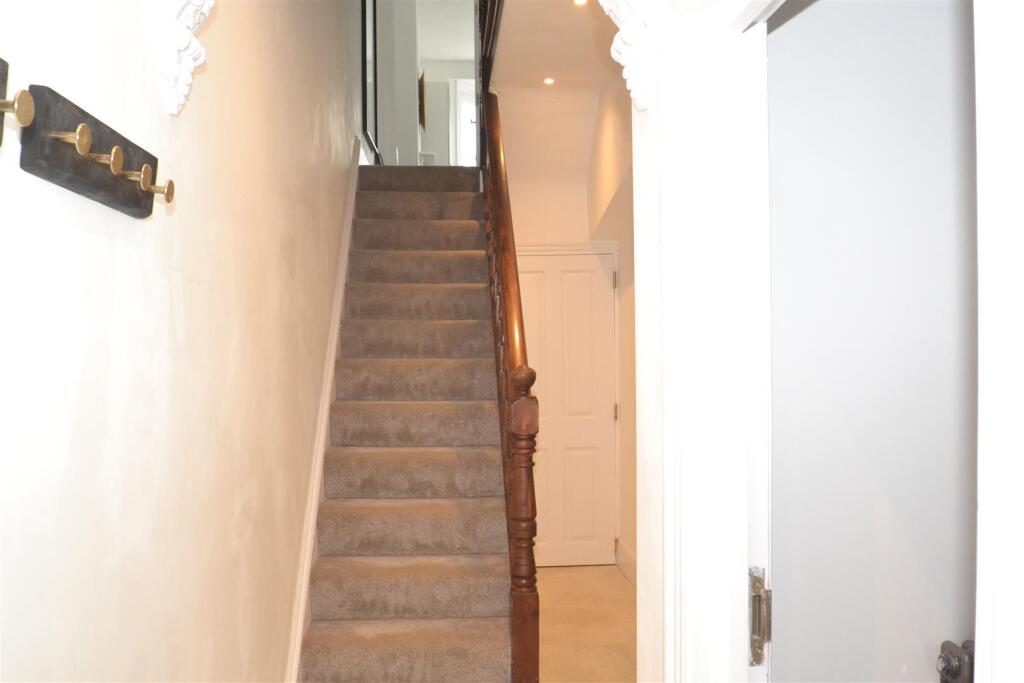 House in Exeter - View 3
