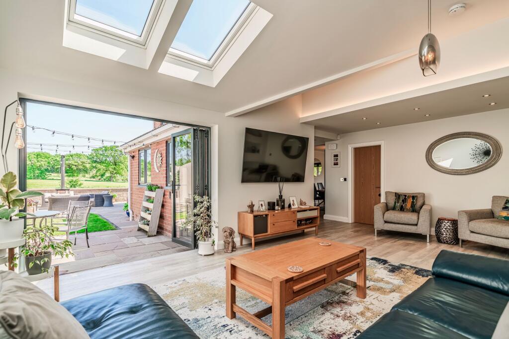 House in Preston - View 4