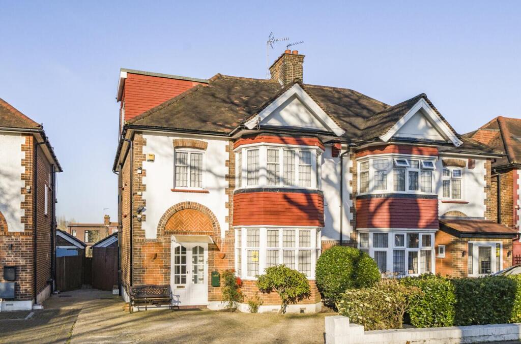 Main image of property: Singleton Scarp, Woodside Park