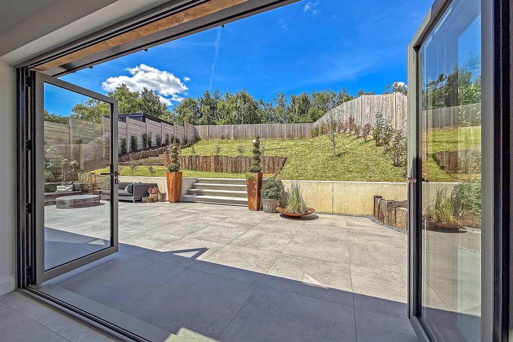 Additional image 15 of St. Albans Road, Sandridge