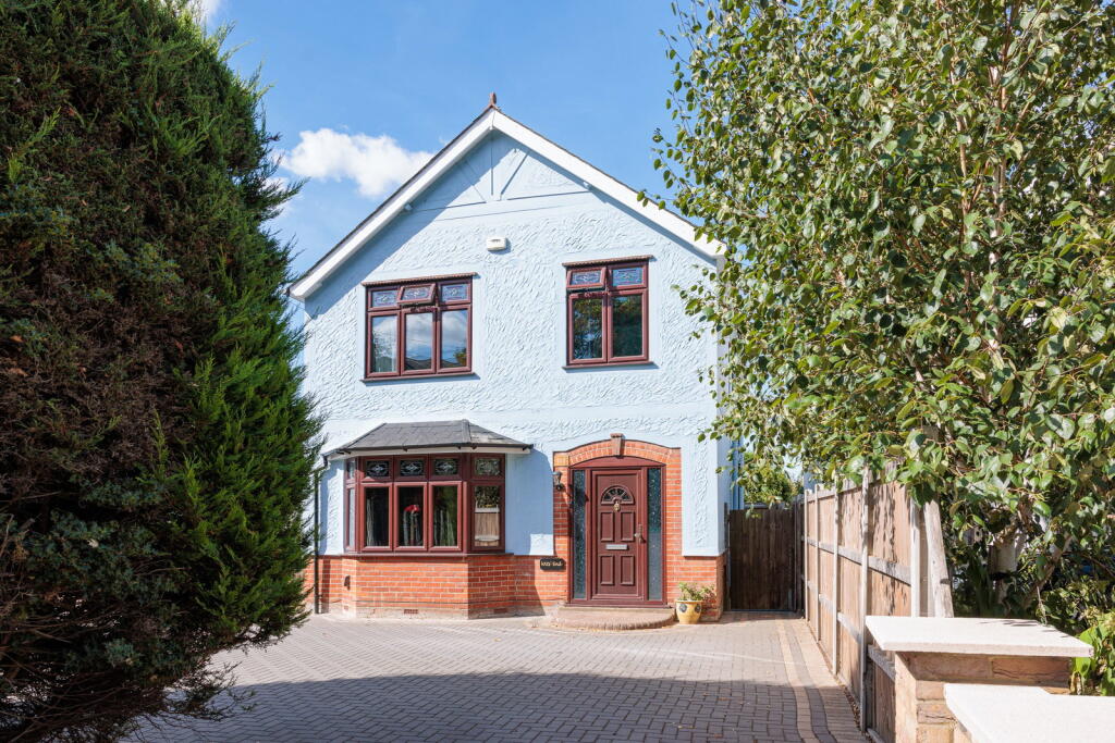 Main image of property: Straight Road, Colchester, CO3 9DE