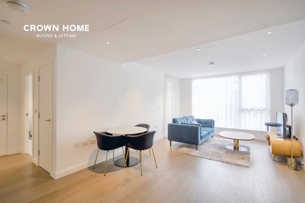 Main image of property: Oval Village, Kennington Lane, Phoenix Court, SE11