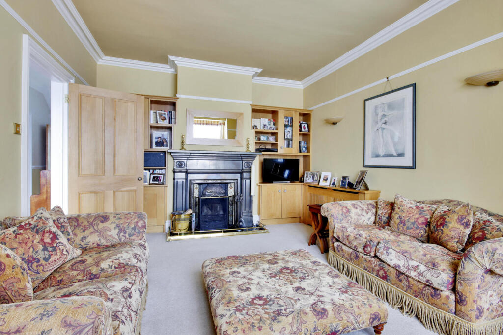 House in Tonbridge - View 3