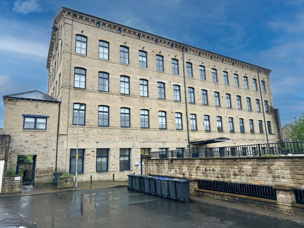 The Locks, Bingley, Bradford, BD16