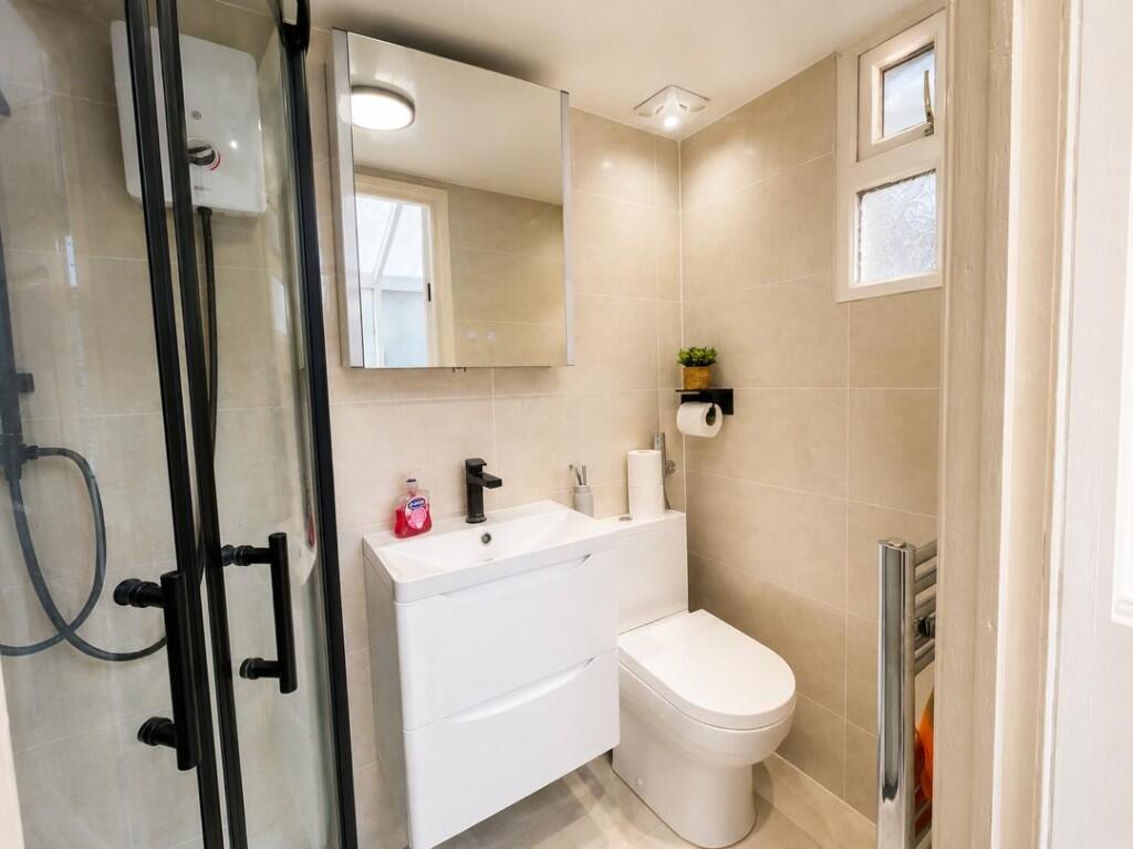 House in London - View 4