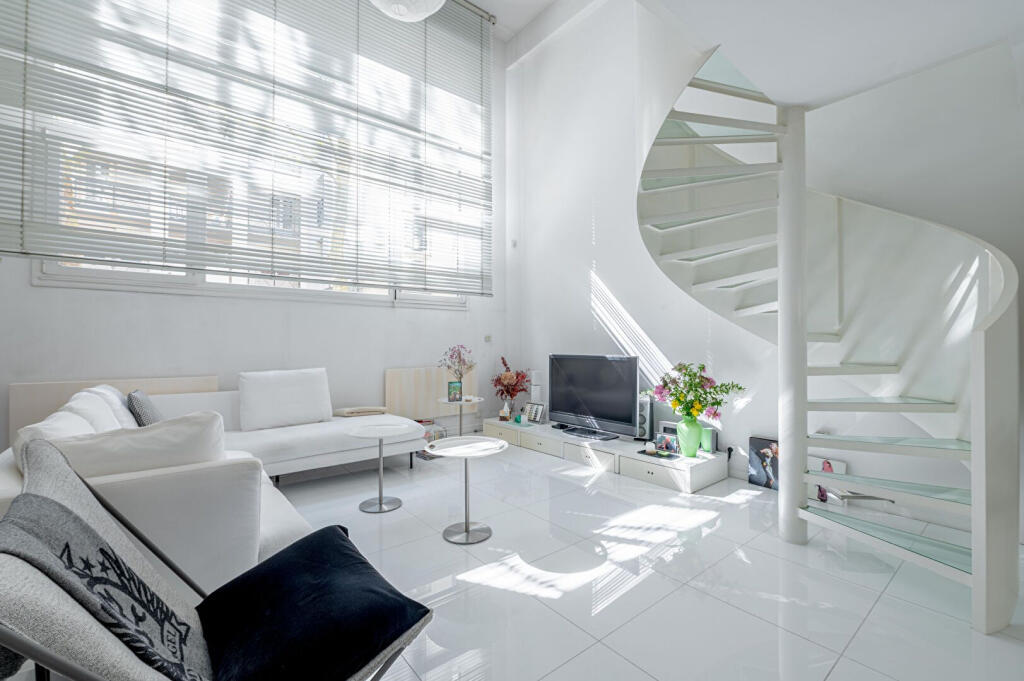 Main image of property: Paris-Isle of France, Paris, Paris 20