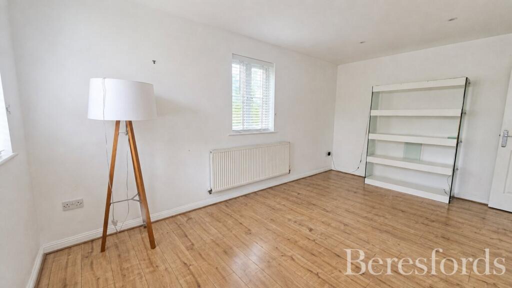 Apartment in Romford - View 4