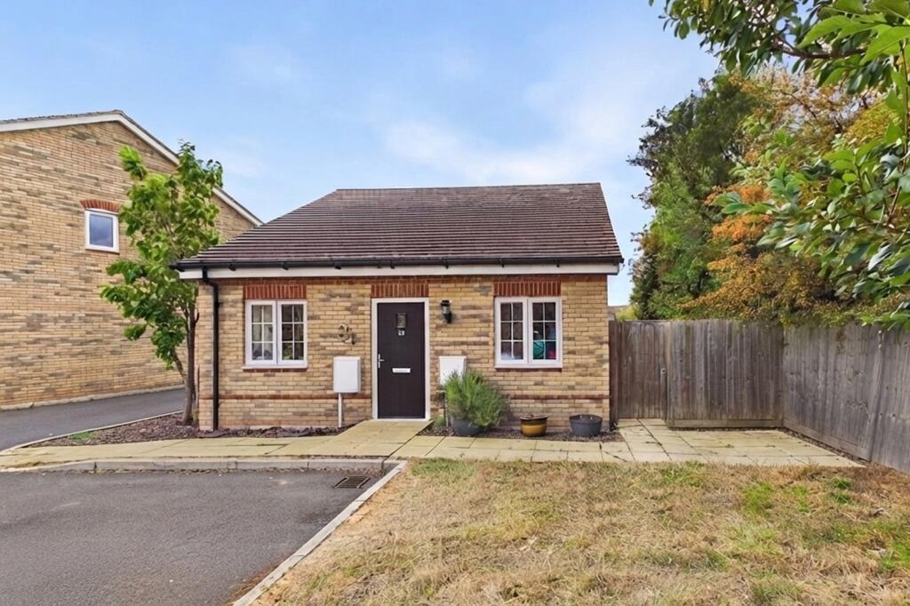 Main image of property: Haynes Close, Sawtry, Huntingdon, Cambridgeshire, PE28