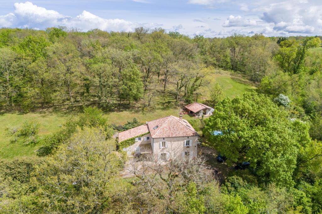 Main image of property: 82120 asques