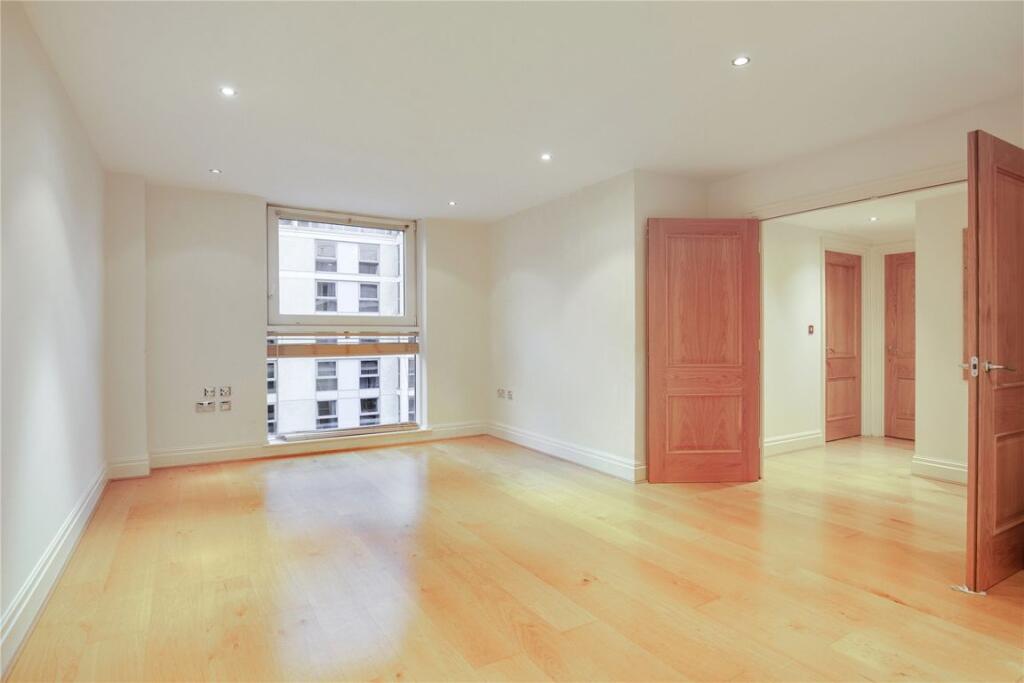 Main image of property: Aspect Court, London