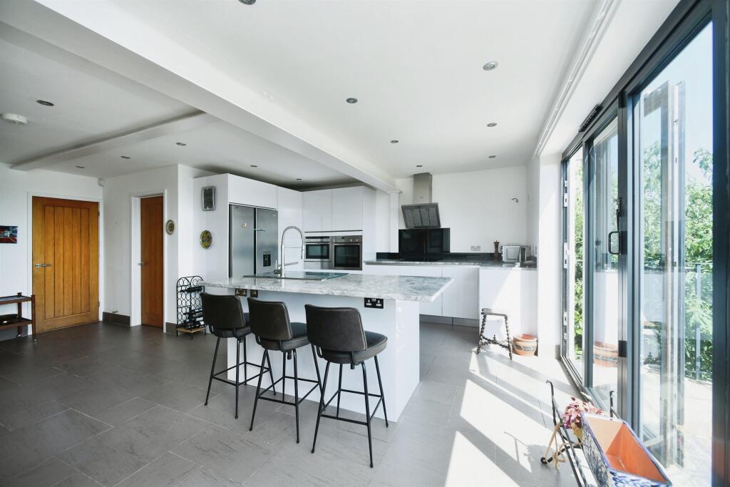 House in Brighton - More
