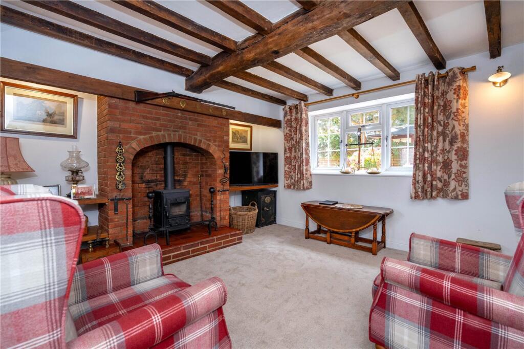 House in Lincoln - View 5
