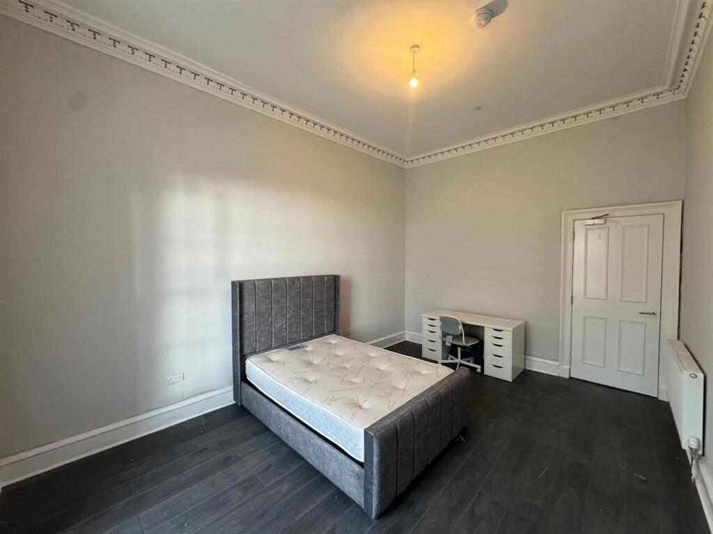 Apartment in Glasgow - View 4