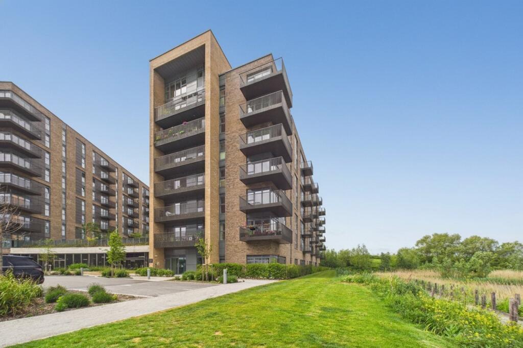 Main image of property: Flagstaff Road, Reading, Berkshire, RG2