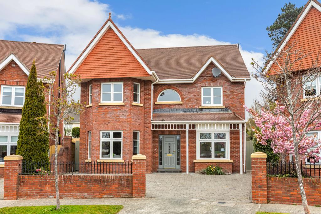 Main image of property: 7 Pavilion Gate, Glenamuck Road, Foxrock, Dublin 18, D18 WP59