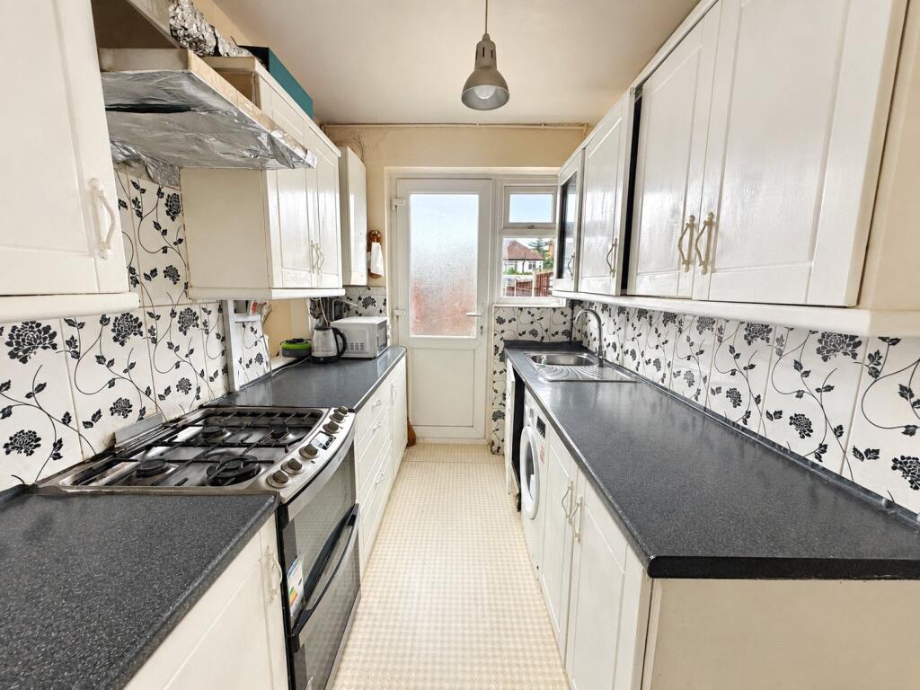 House in London - View 5