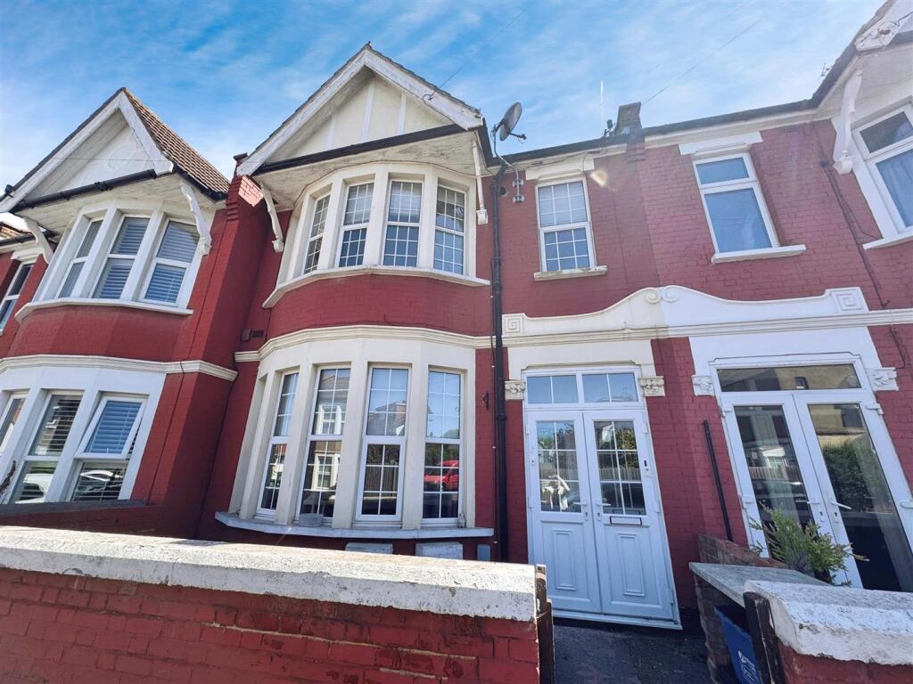 Main image of property: Southbourne Grove, Westcliff-On-Sea
