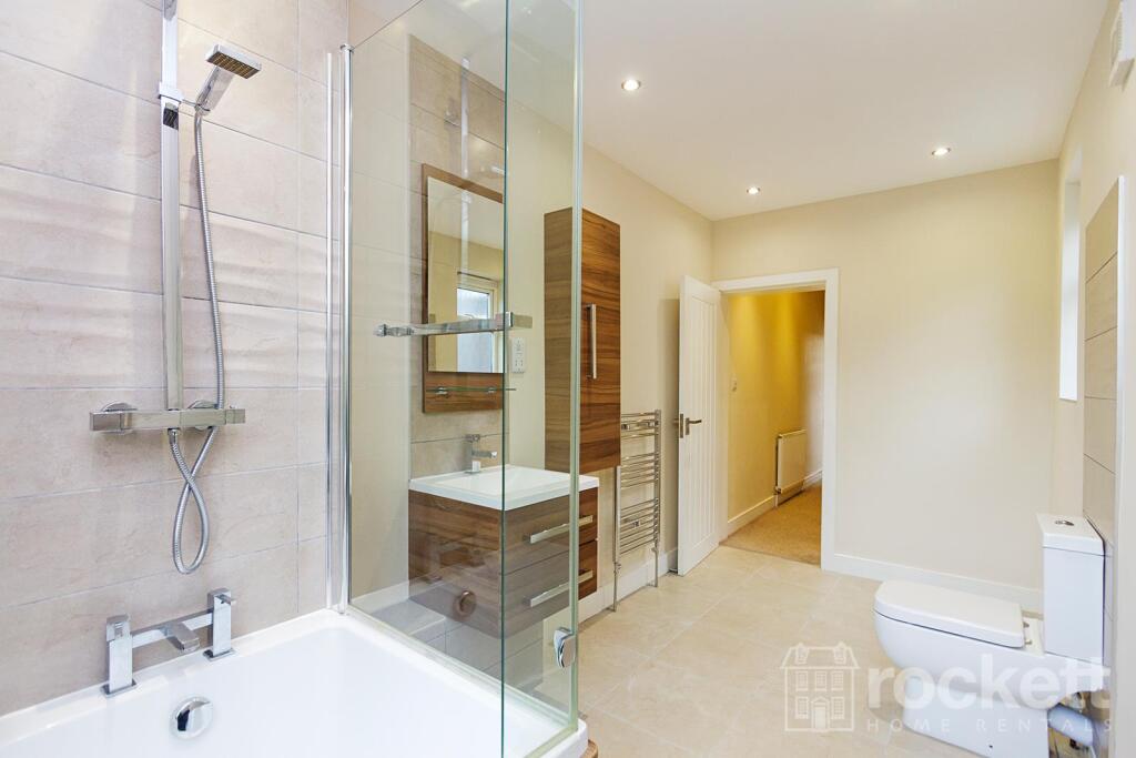 House in Stoke-on-Trent - View 3