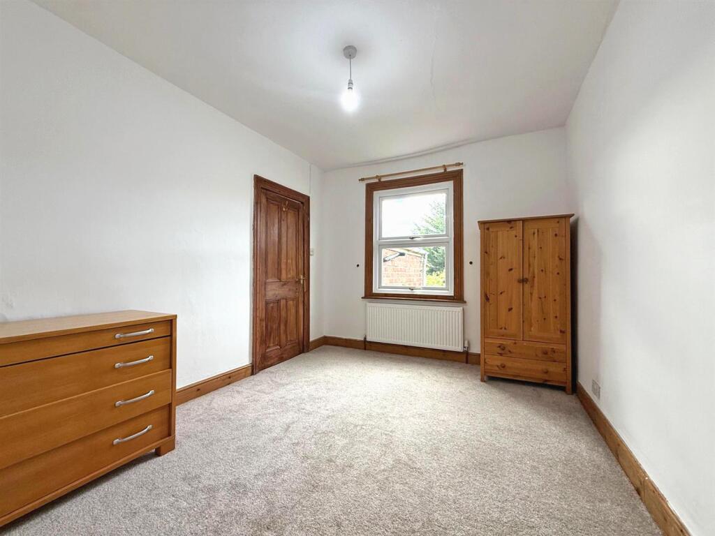 House in Shrewsbury, Cherry Orchard - More