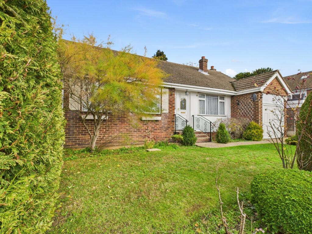 Main image of property: Russell Close, Little Chalfont, Buckinghamshire, HP6