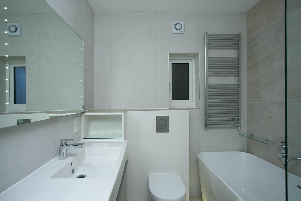Apartment in London - More