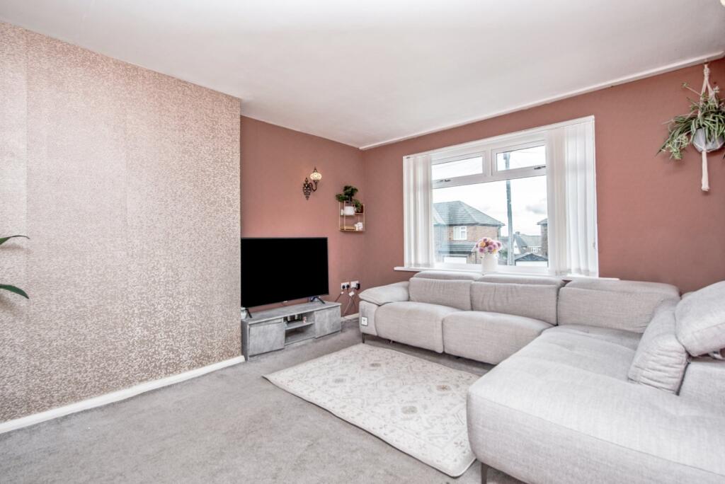 Park Hill Close, Bradford, BD8 photo 2
