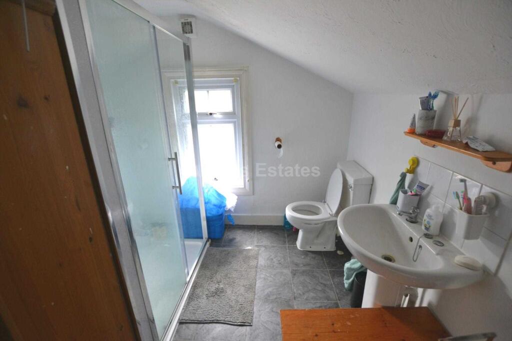 House in Reading - View 4