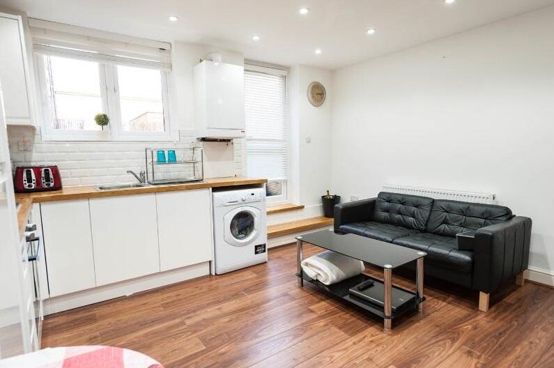 Main image of property: Bethnal Green Road, Bethnal Green, E2