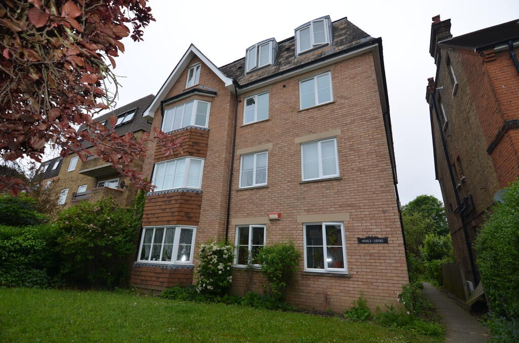 Main image of property: Station Road, Sidcup, DA15 7DY